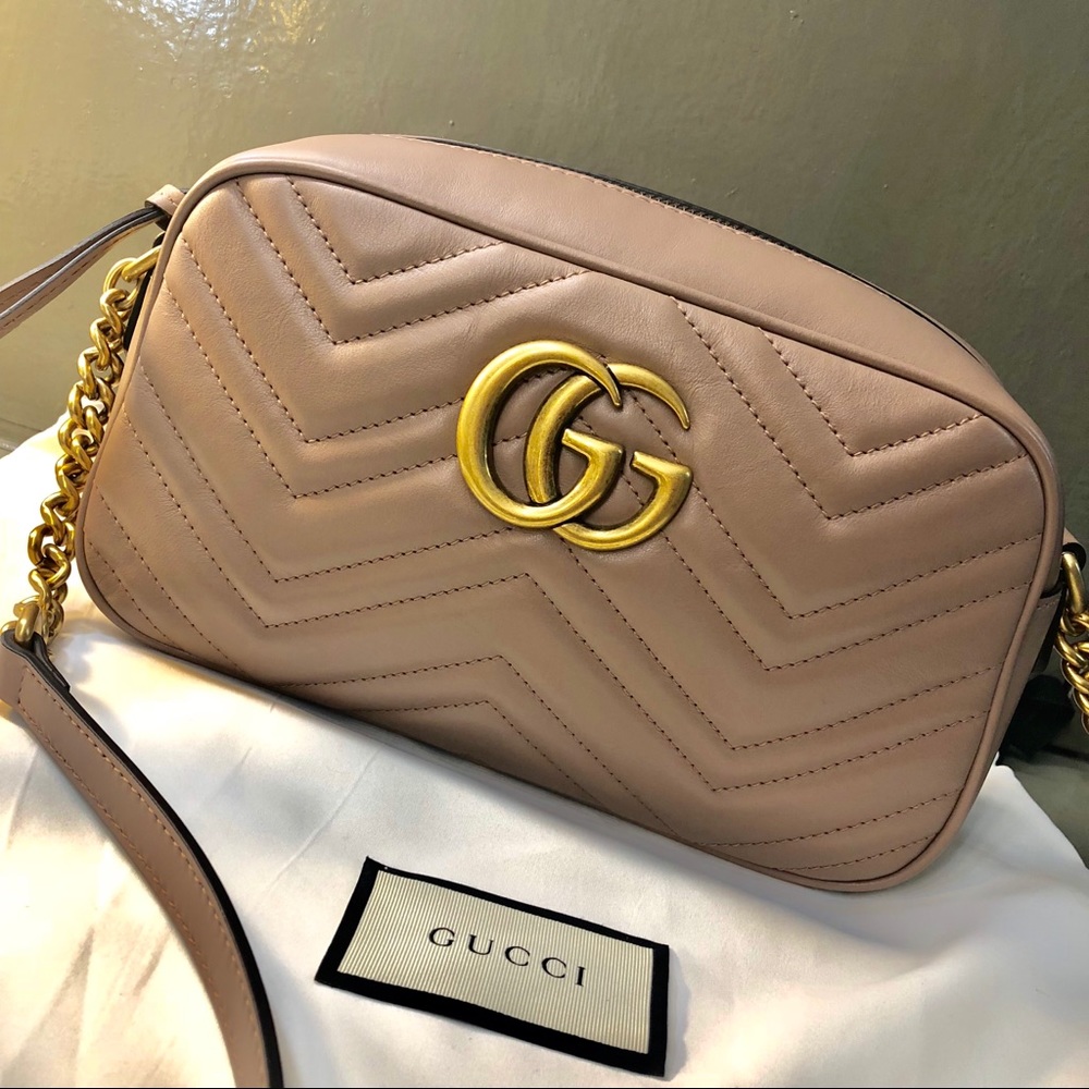 Sold brandnew Gucci Marmont Zip Small